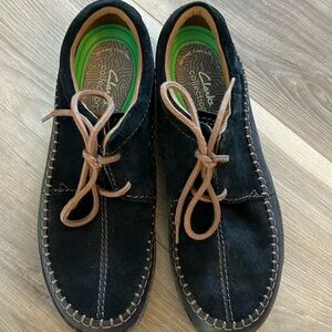 Clark black suede moccasin shoes in EUC  men’s size 10.5 non smoking home